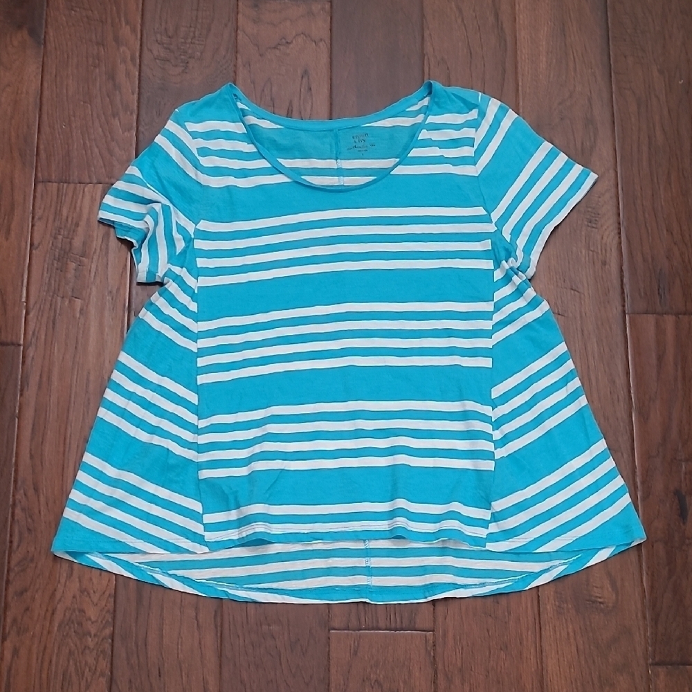 Crown & Ivy Teal Blue & White Striped Authentic Tee Size Large